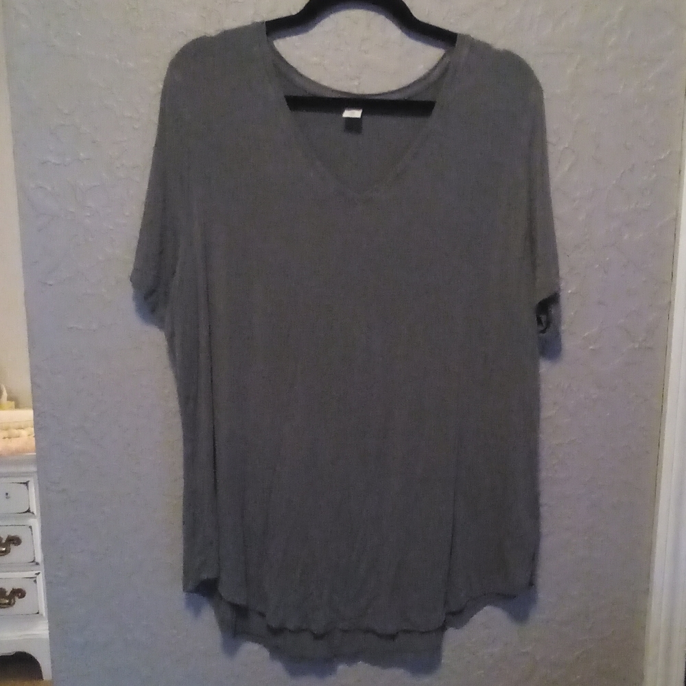 Simple Gray Tee
